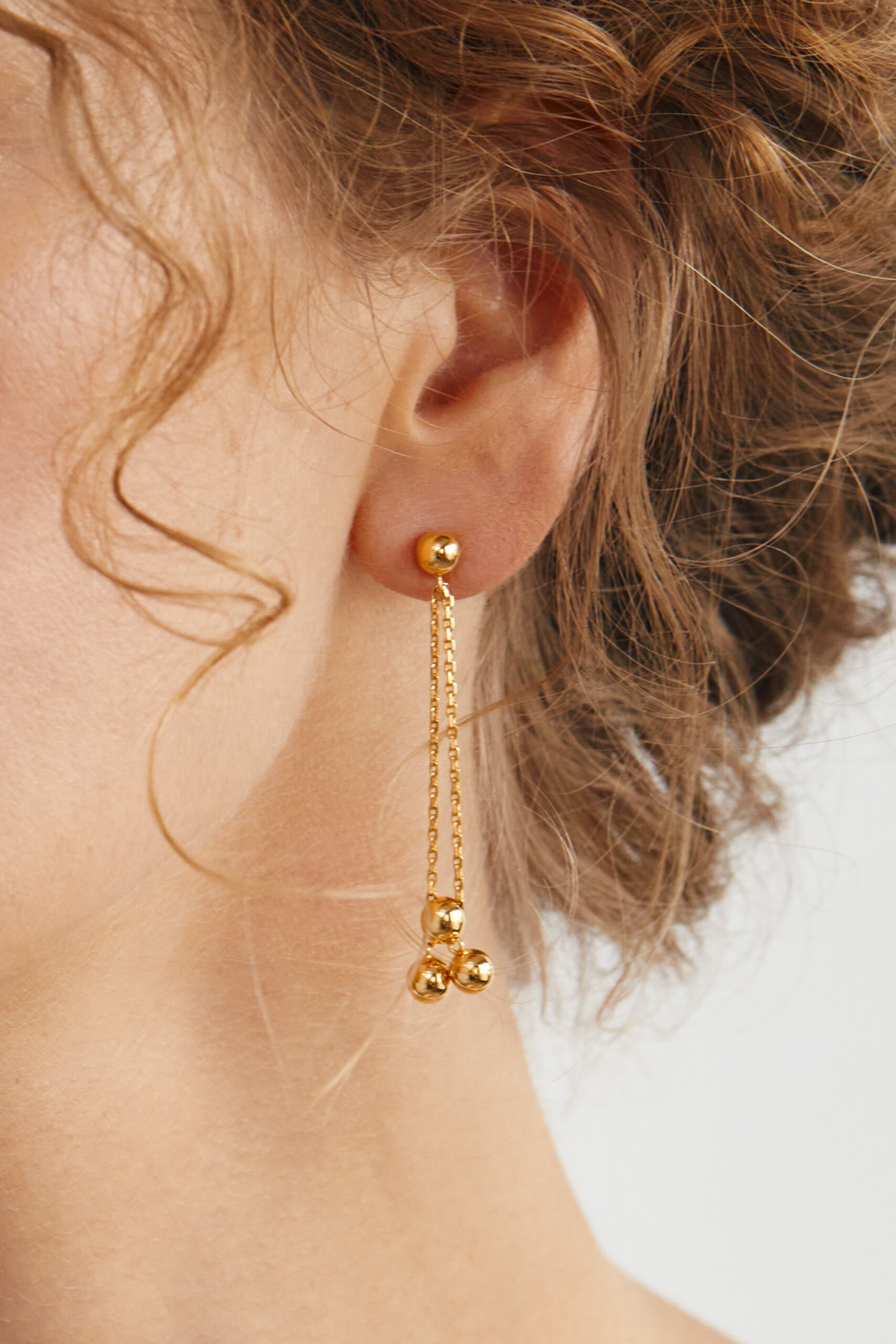 Earrings Orbs Transformer Earrings, yellow gold with timeless design by Guzema
