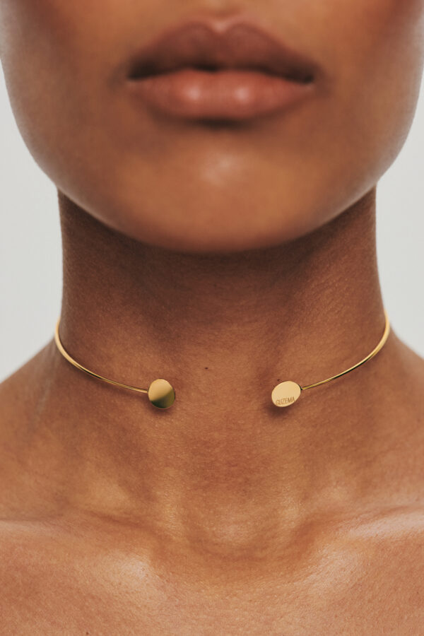 Chokers Flats choker, yellow gold with a unique touch from Guzema