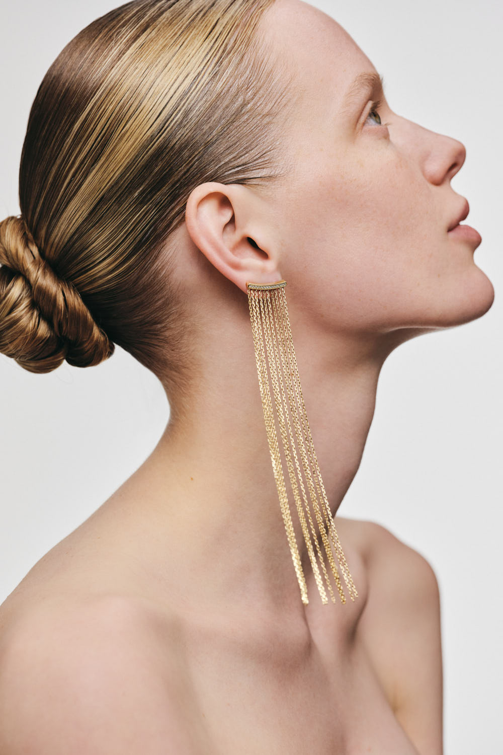 Earrings Chainfall Earrings, diamonds, yellow gold for stylish and elegant looks