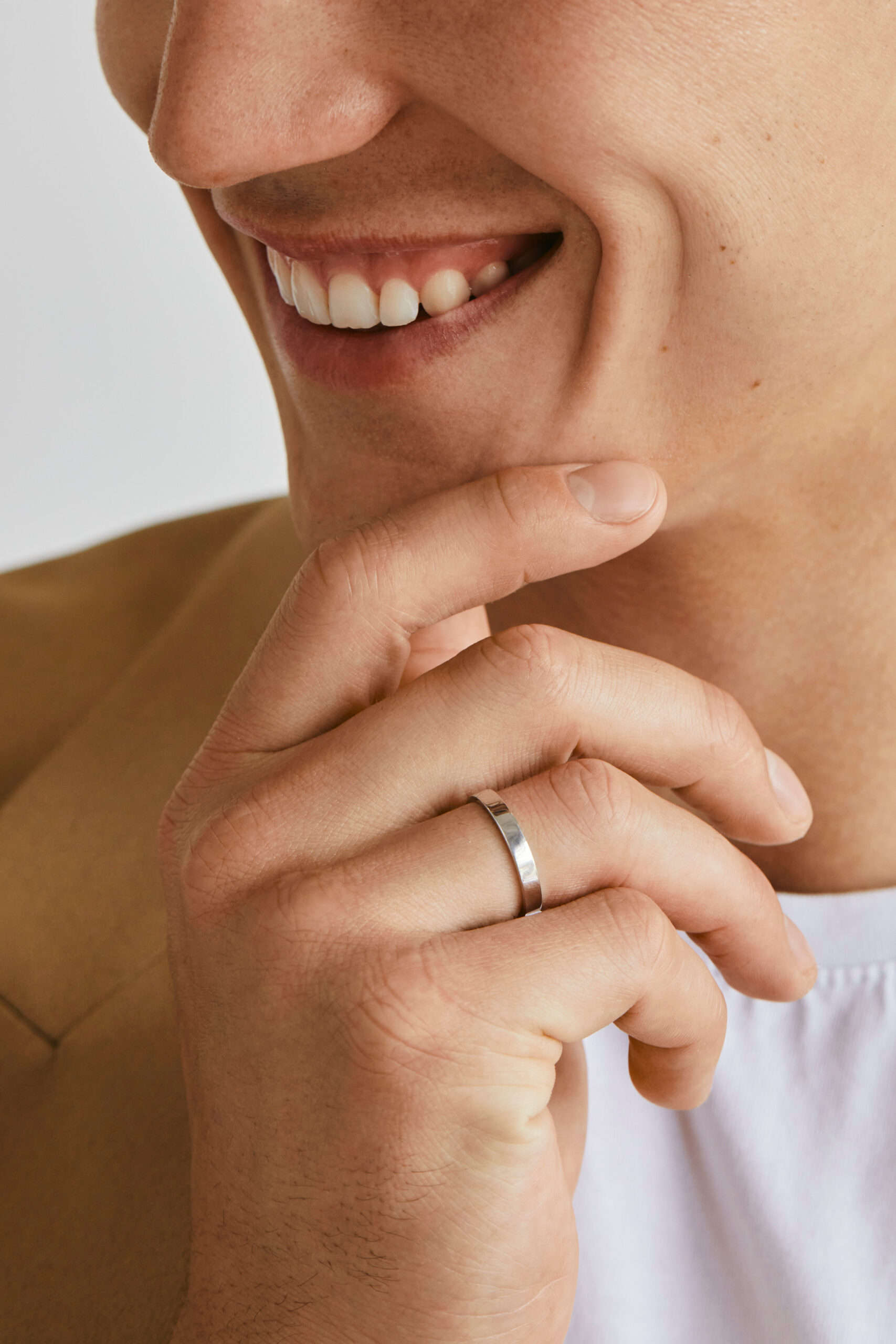 Rings True Wedding Ring, white gold with luxury craftsmanship from Guzema