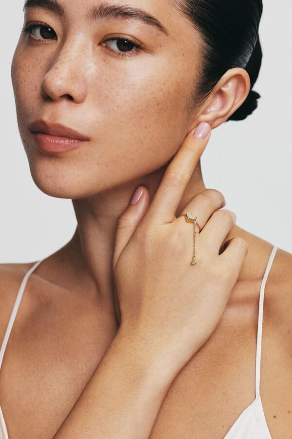 Rings Heart Transformer Ring, diamonds, yellow gold with luxury craftsmanship from Guzema