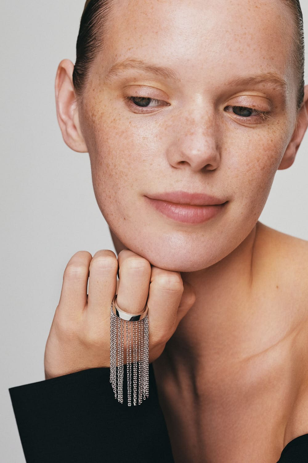 Rings Chainfall Ring, white gold with modern design available now