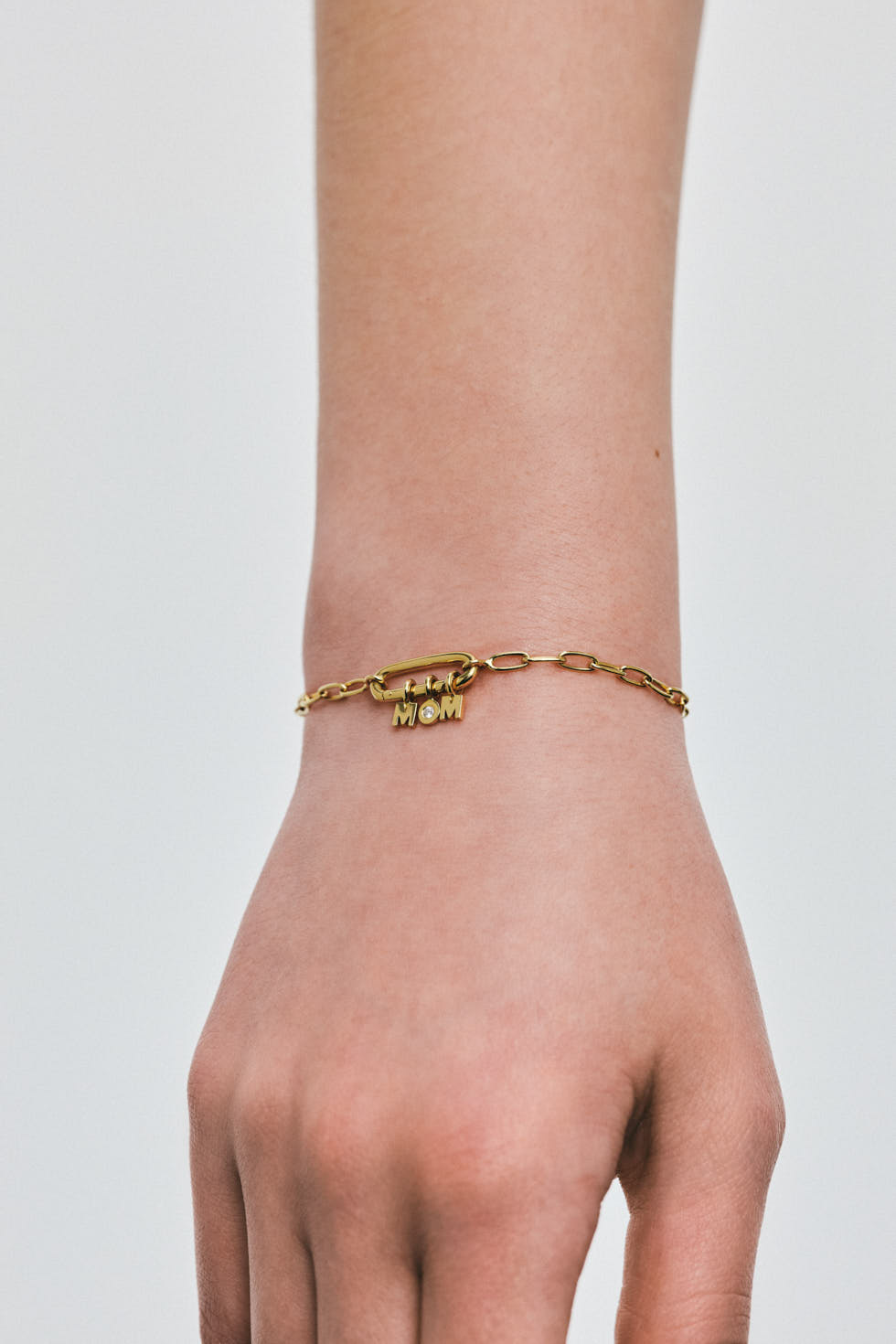 Bracelets MOM Bracelet, diamond, yellow gold with high-end craftsmanship from Guzema
