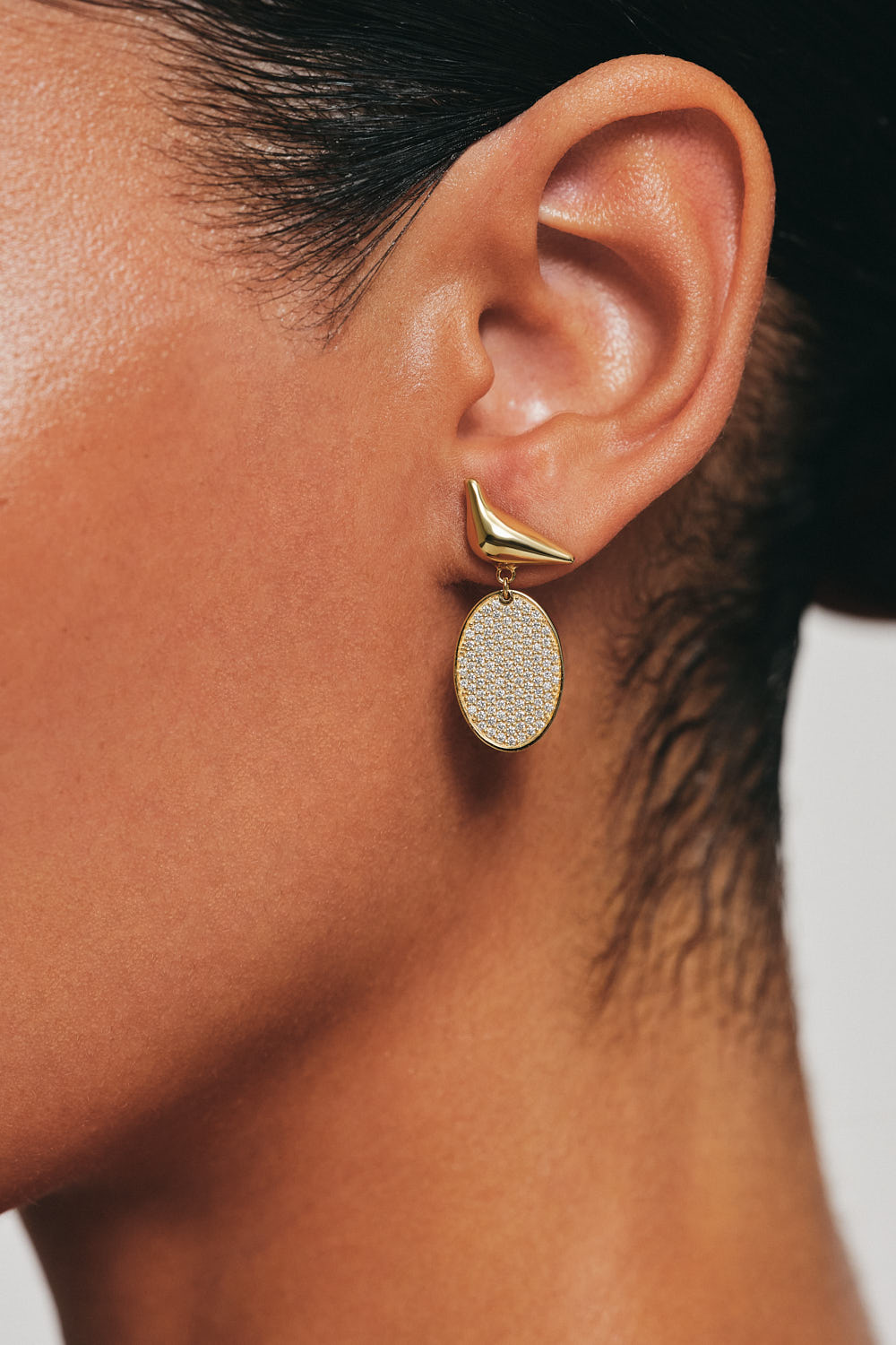 Earrings Enchanted Mirror Drop Earrings, diamonds, yellow gold for a unique and sophisticated look