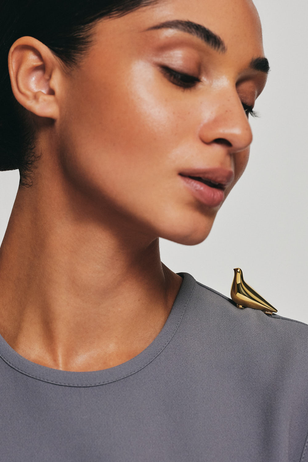 Brooches Bird Girl Sculptural Brooch, yellow gold for a sophisticated look