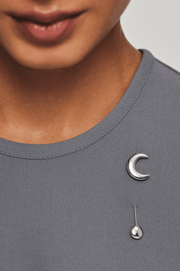 Brooches Moon Brooch, white gold for a sophisticated look
