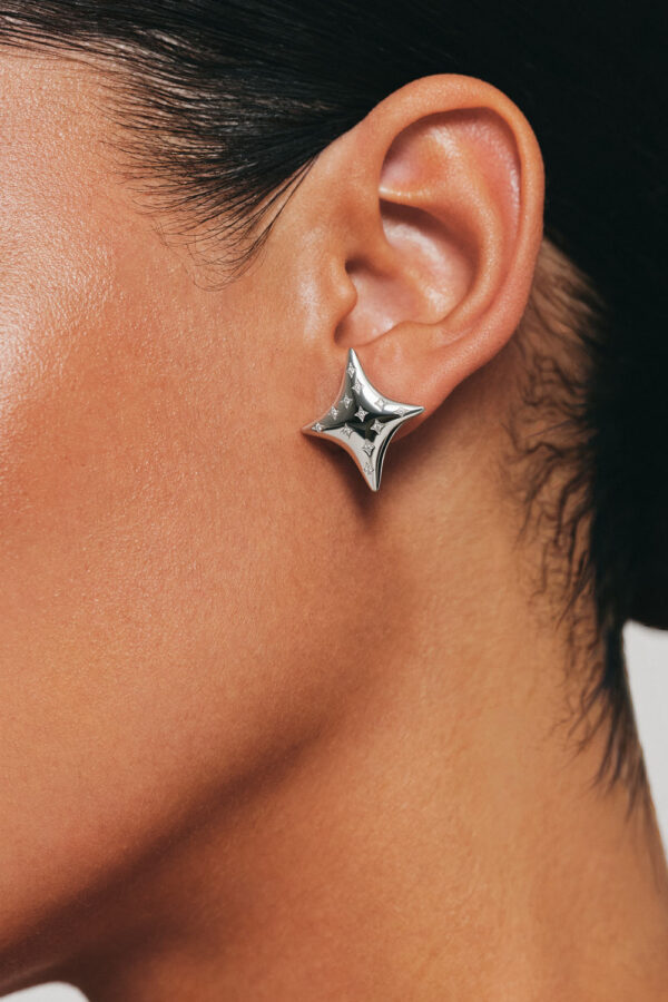 Earrings Cluster Star Stud Earrings, diamonds, white gold for a unique and sophisticated look