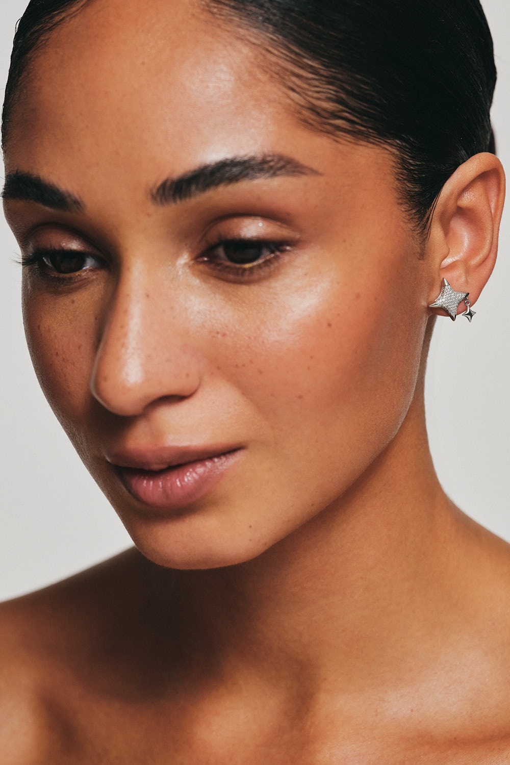 Earrings Star Charm Stud Earrings, diamonds, white gold for stylish and elegant looks