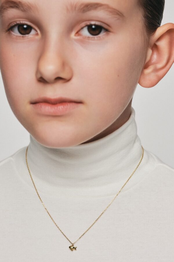 Necklaces Fish Pendant, yellow gold with fast delivery from Guzema