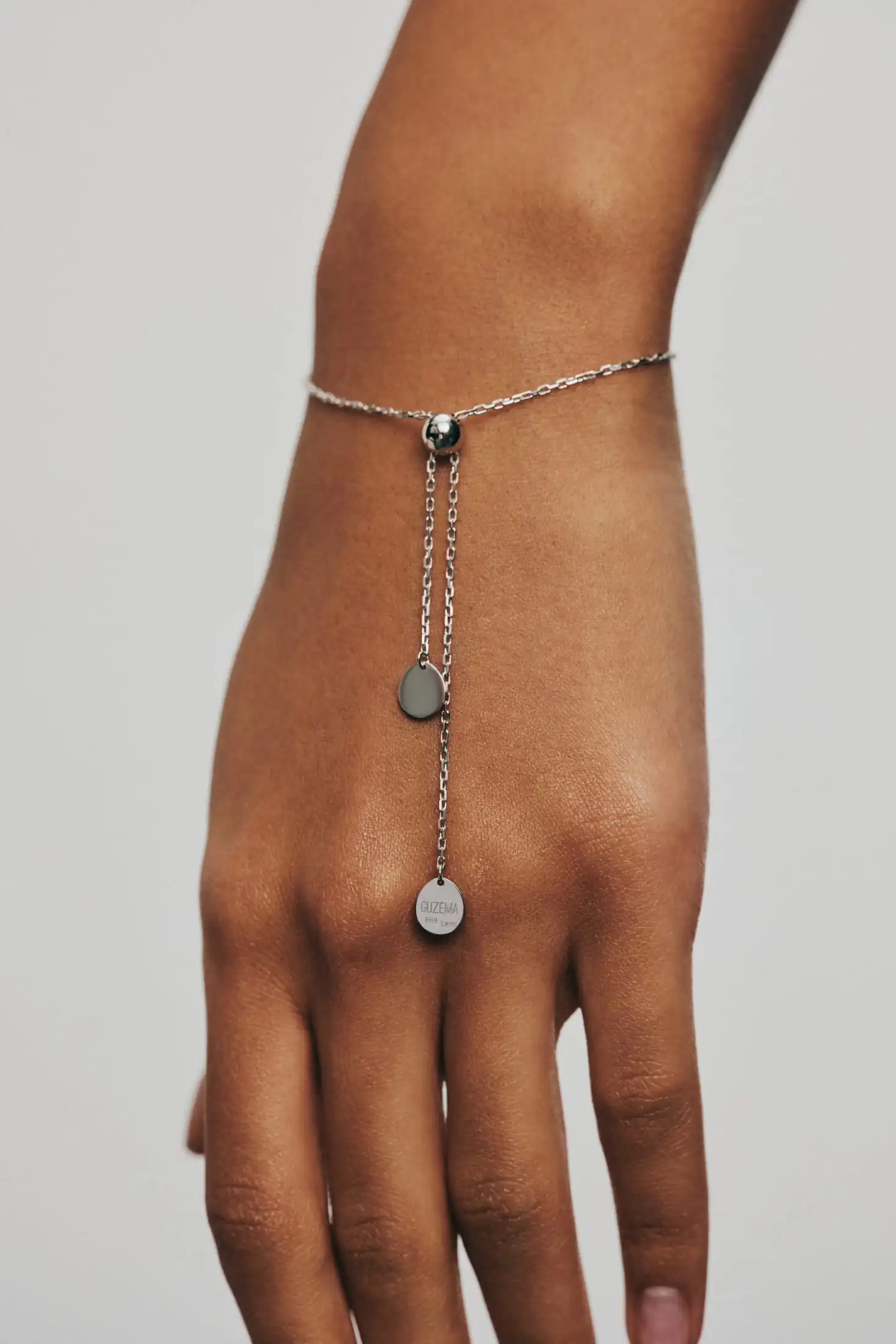 Bracelets Flats Transformer Bracelet, white gold with modern elegance