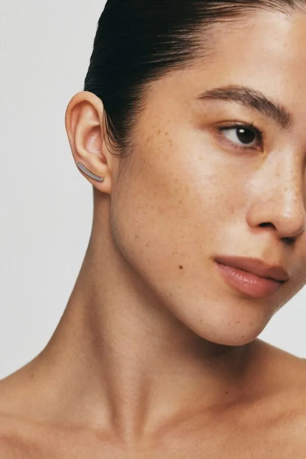 Earrings Bold Arc Earrings, white gold for a unique and sophisticated look