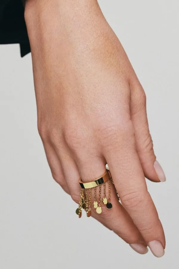 Rings Flats Chainfall Ring, yellow gold with luxury craftsmanship from Guzema