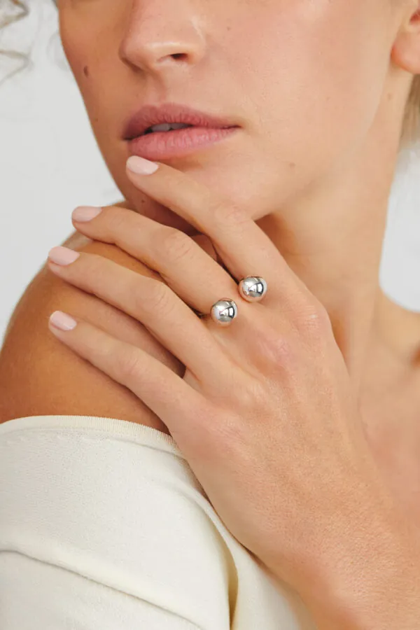 Rings Bold Duo Orb Ring, white gold with modern design available now