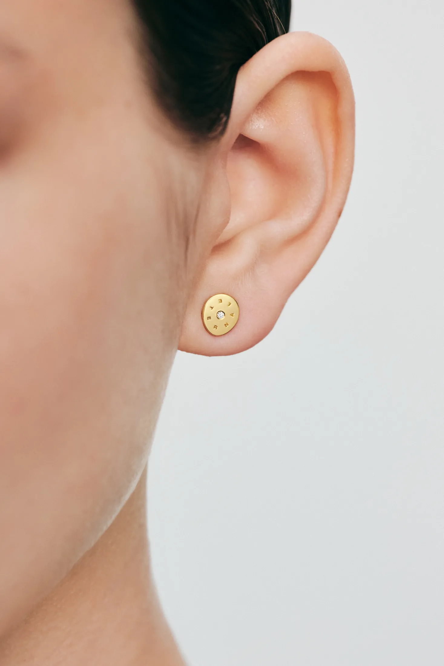 Earrings Flat Eternal Earrings, diamonds, yellow gold for stylish and elegant looks