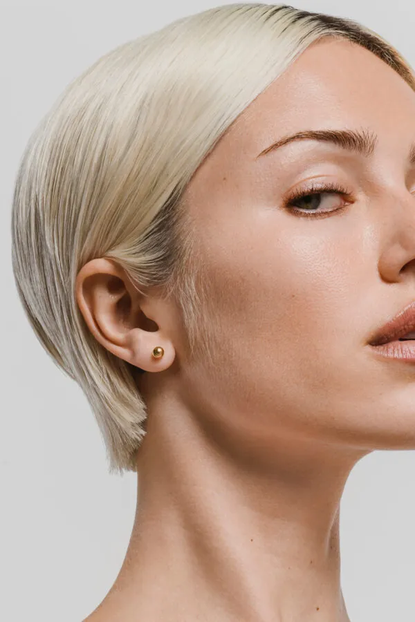 Earrings Butterfly Stud Earrings, yellow gold with timeless design by Guzema