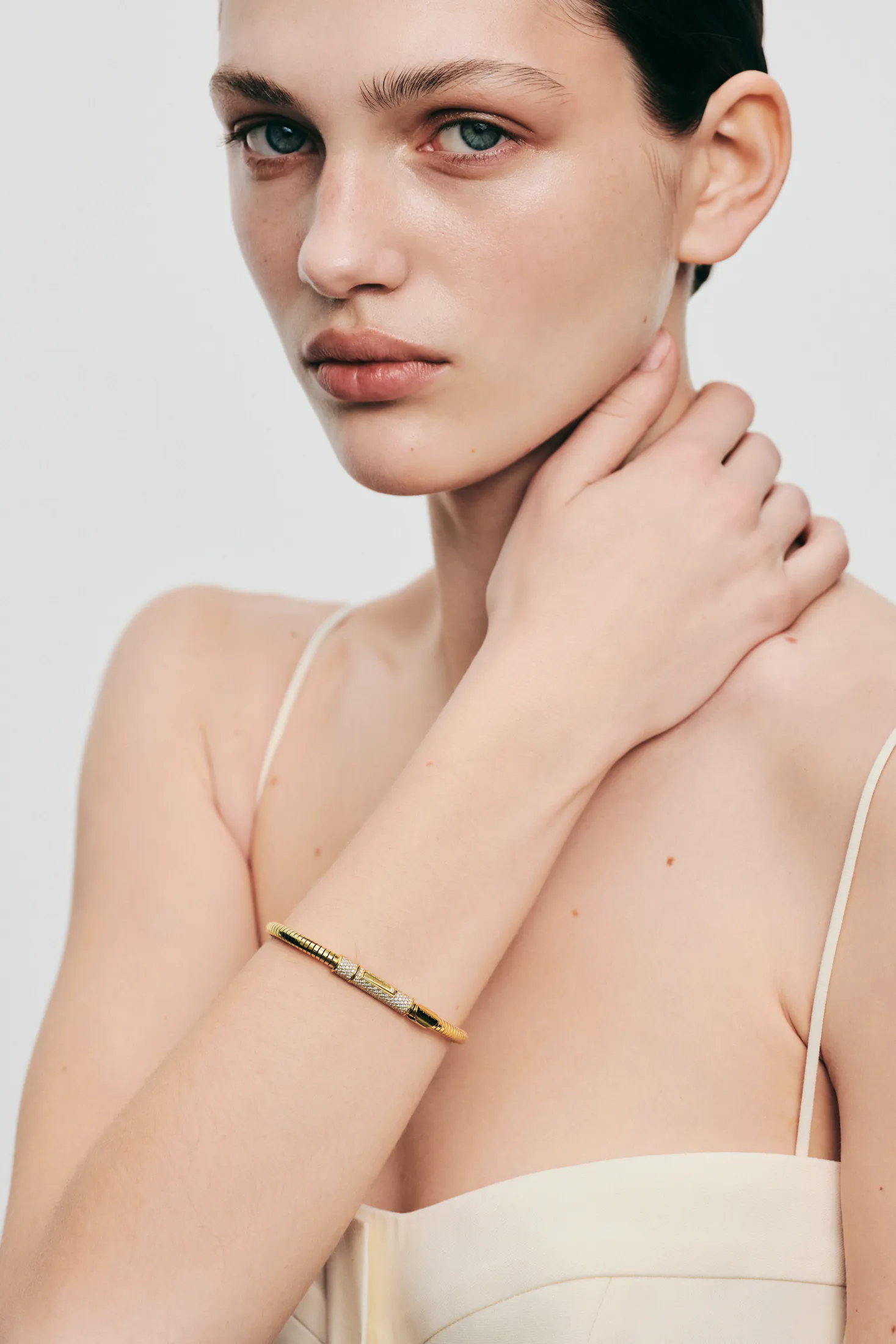 Bracelets Snake Bracelet, diamonds, yellow gold for everyday elegance