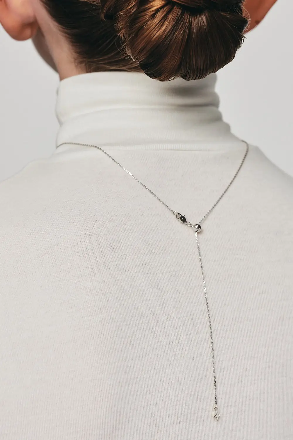 Necklaces Fish Pendant, white gold with fast delivery from Guzema