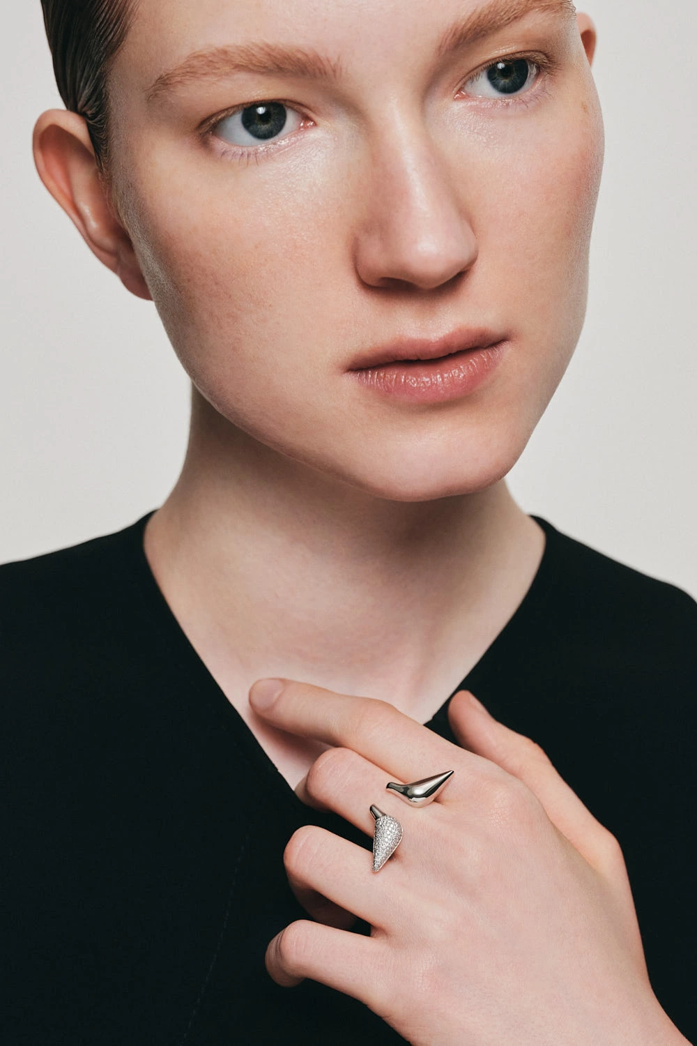 Rings Bird Girl Ring, diamonds, white gold with luxury craftsmanship from Guzema