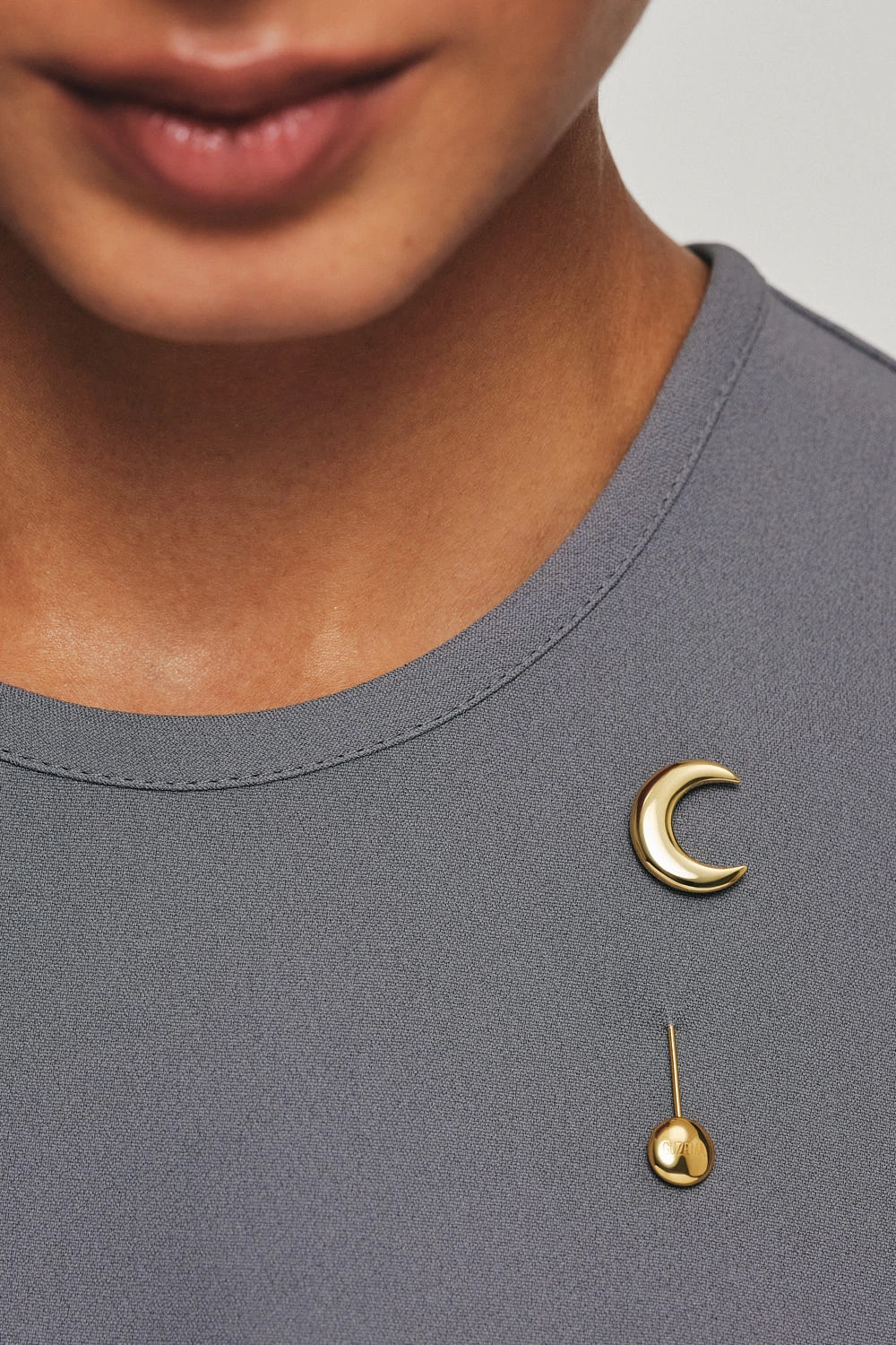 Brooches Moon Brooch, yellow gold with unique touch available online